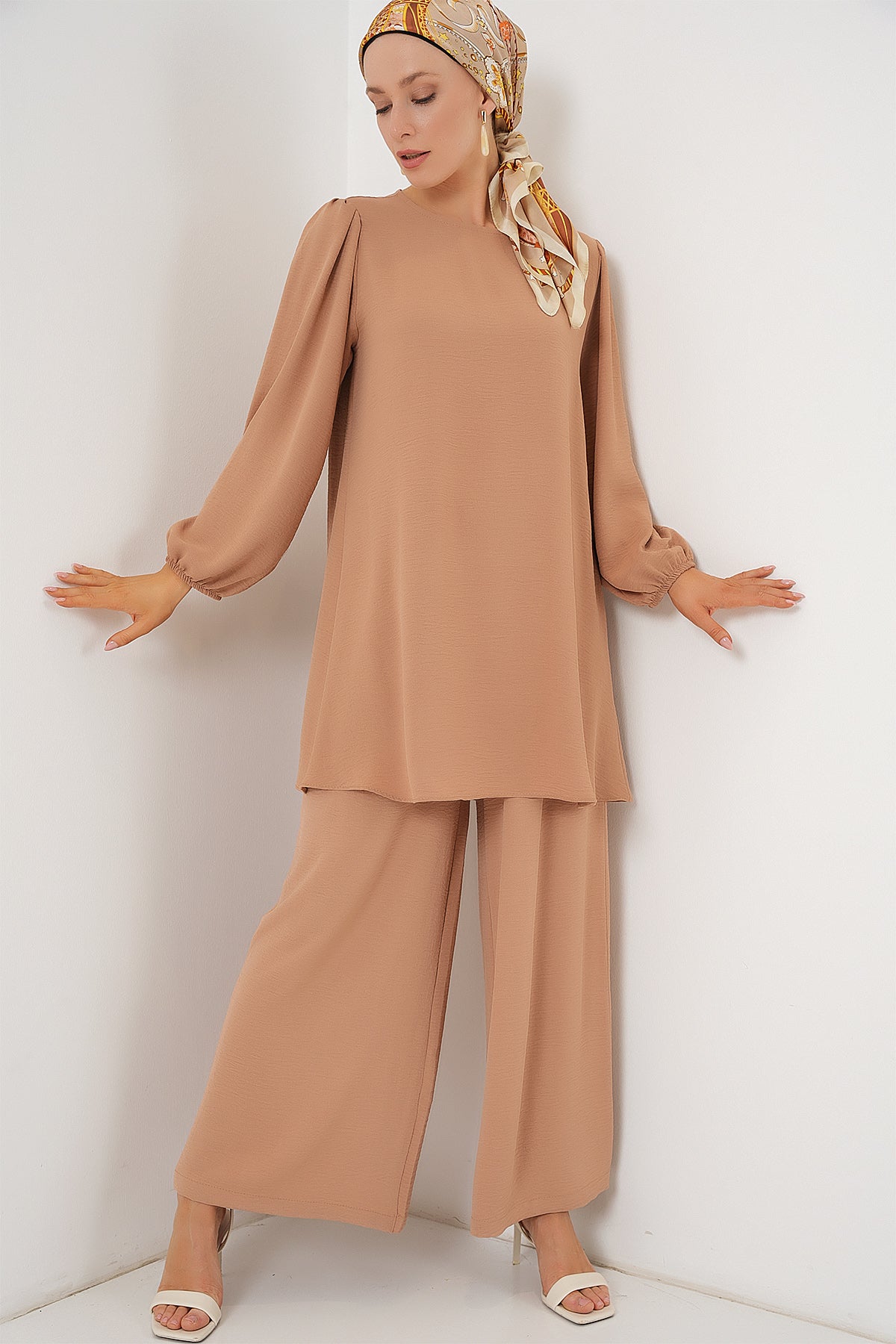 Mink Women Top and Bottom Set